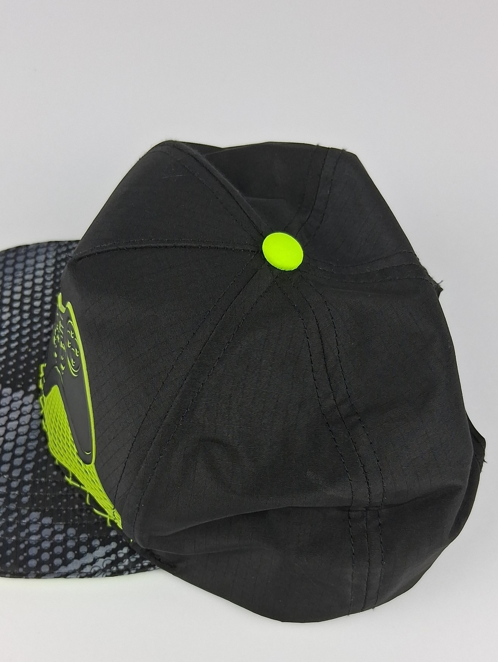 Boys Childrens Place Black & Neon Green Gaming Snapback Hat Size Small/Medium - Picture 9 of 12